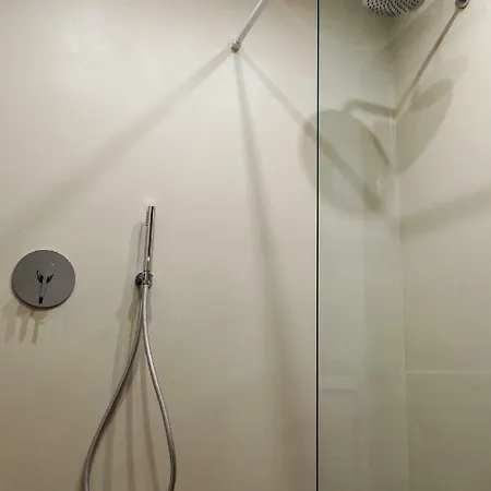 Lora Center Guest house 3*