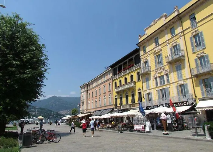 Guest house Lora Center Como