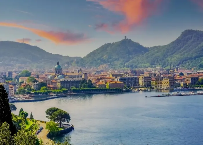 ゲストハウス Lora Center