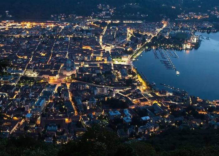 ゲストハウス Lora Center